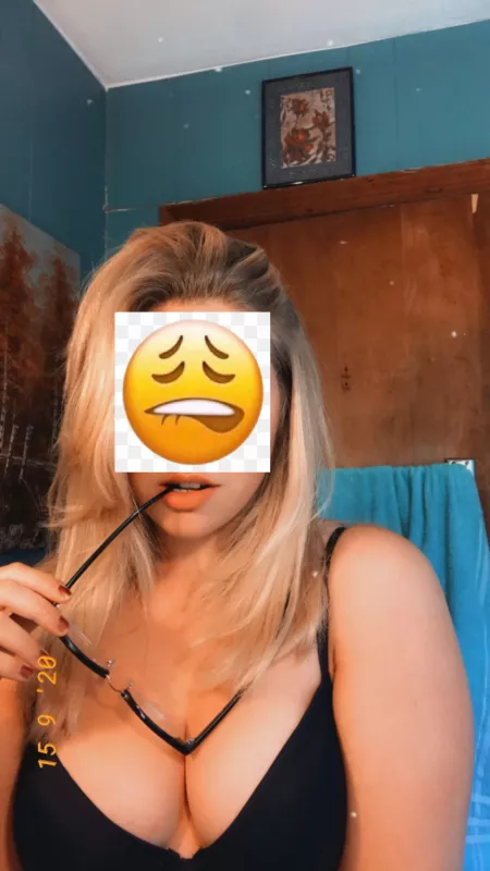 Tasty glasses by BadBlondieBunny