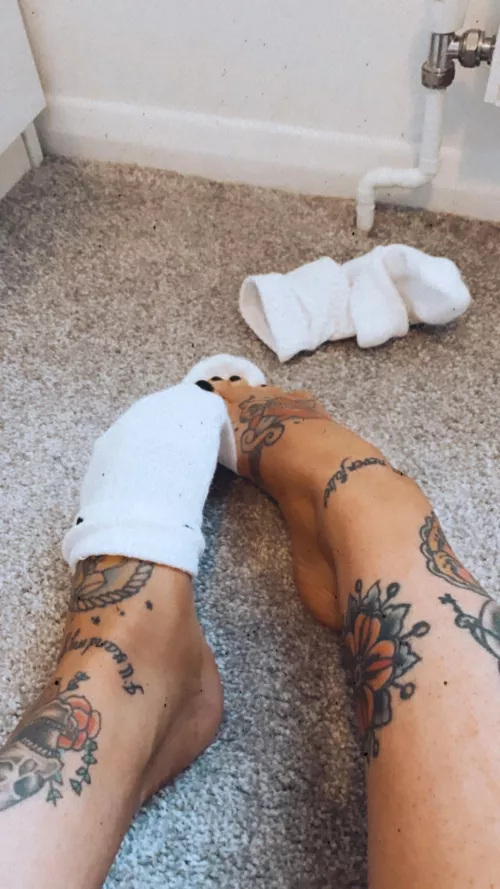 Tattooed feet 🍒😜 DM’s are open.. by sarahhlouxo
