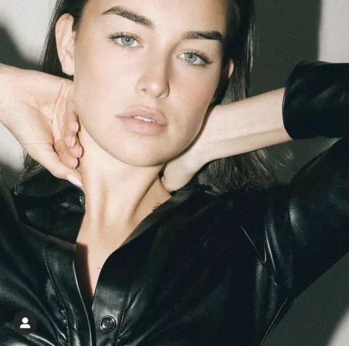 Taylor Bryant by davethedog007