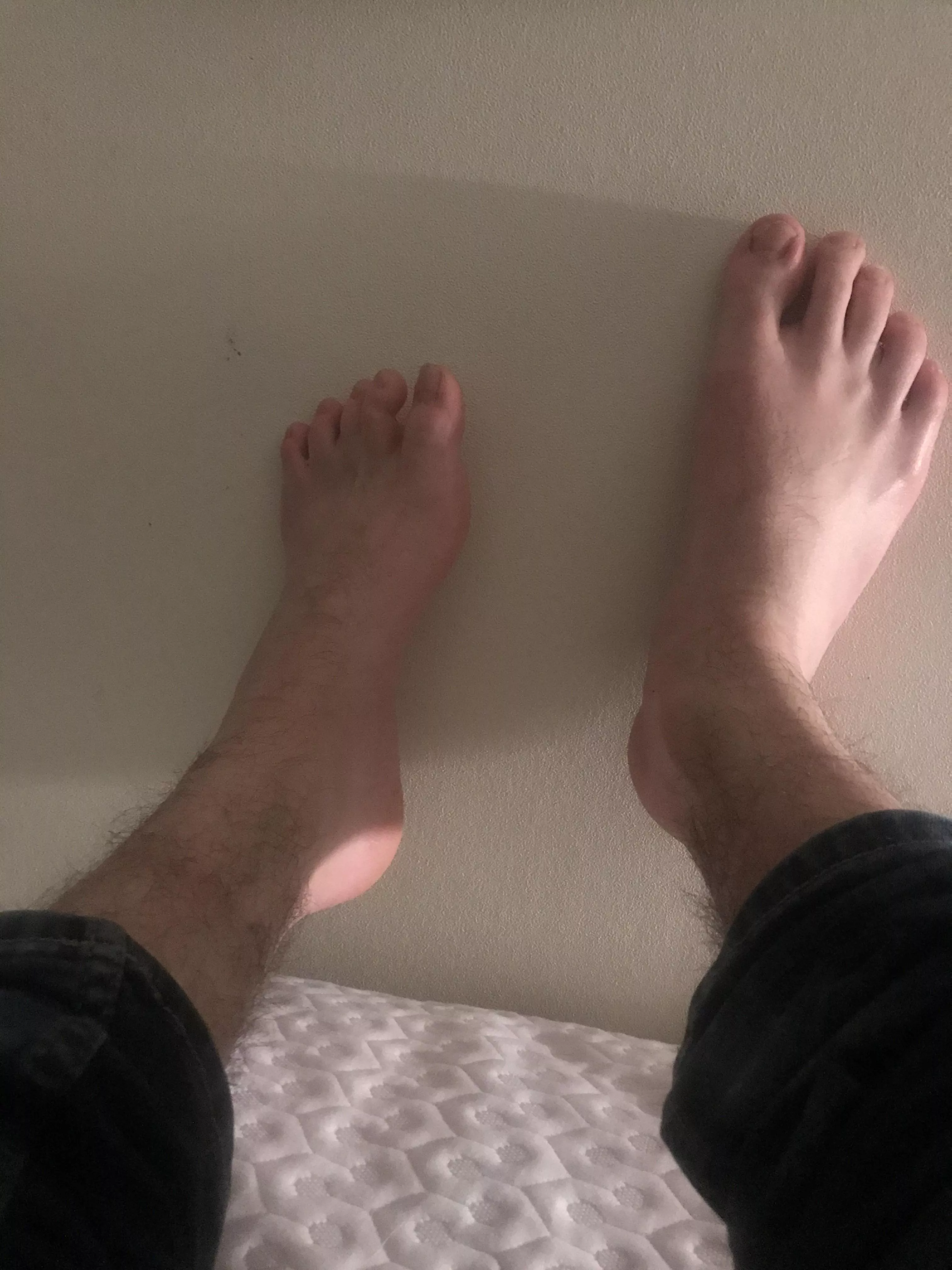 Teen feet 😈 posted by ProgressArtistic6249