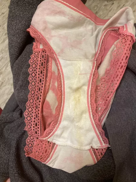 Teen gfs panties smell so good by dannydhamilton