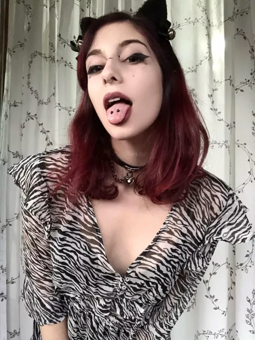 Tell me I’m your favorite bitch by kkinkitty