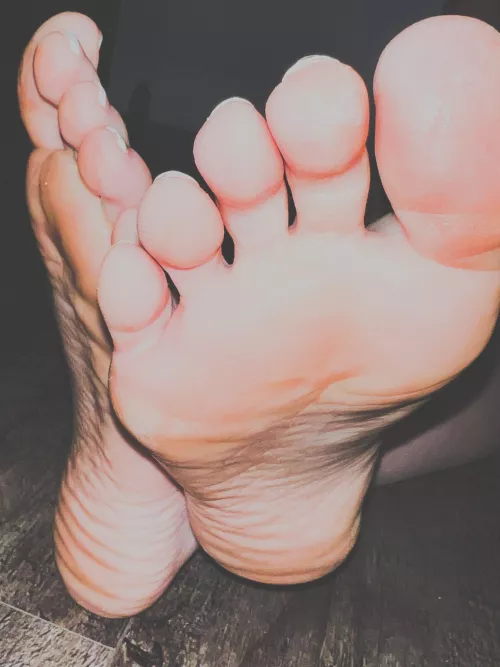 Tell me.. what do you desire? by HelplessSole