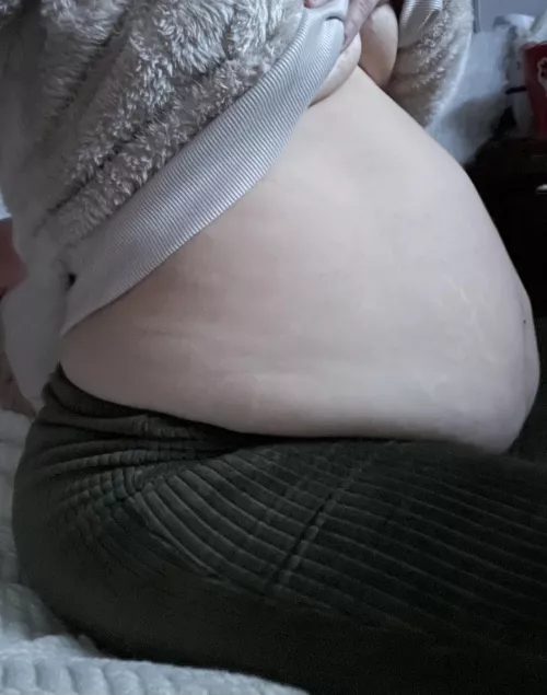 Tell me what you really think 🤰 by Bubbly-Chance8757