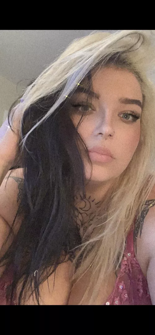 Tell me your stories🖤 by LilyJones311