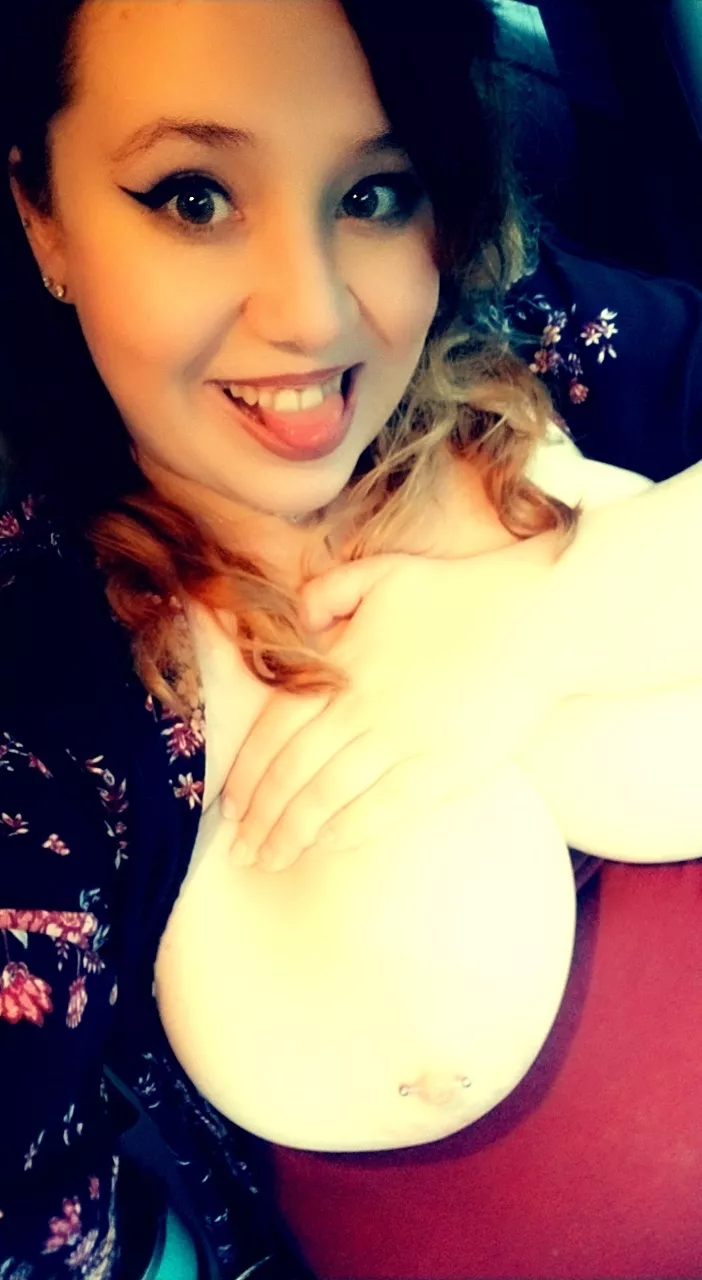 Tequila makes me take my shirt off on a busy road 🤣 If you saw lucky tou! by u/mcoughlin51 posted by LersWbap