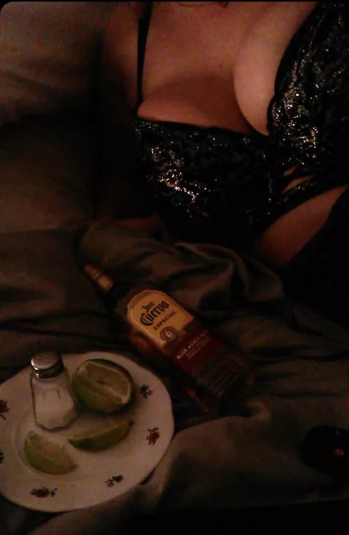 Tequila shots in bed make fucking so wild by Bustyhousewifey