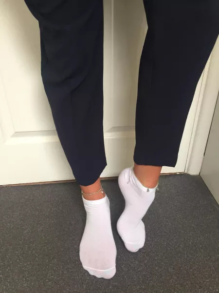 Terrible working on a Sunday .. it’s just criminal right ?🤷‍♀️💜 by kokkina_aphrodit