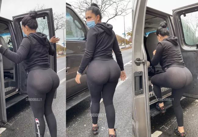 Testing out those leggings by [deleted]