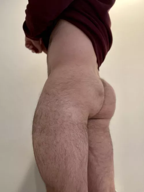 TGIF. Anyone want to rub me down this weekend? by secretsender2000