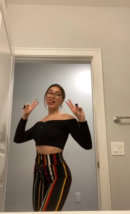 T.G.I.F. Tongue Goes In First😈🥵 by trojanerv