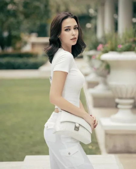 Thai/British by nnkklnngfxc