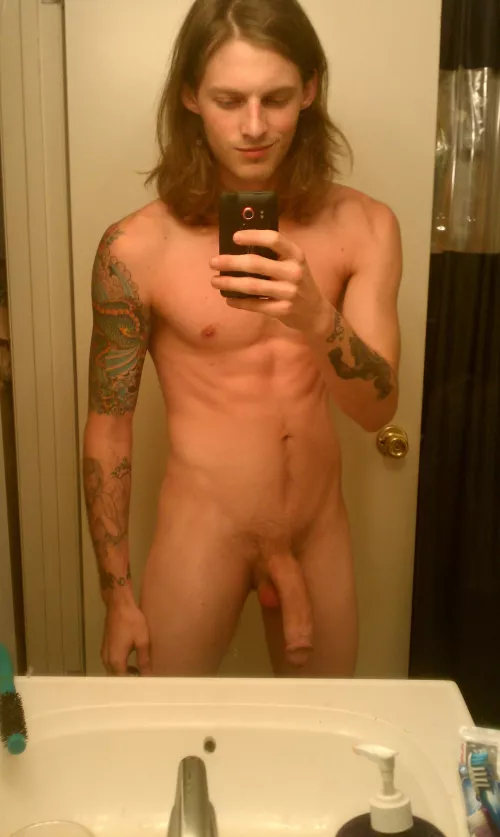 Thank goodness it’s Friday! Want to share me with a friend and party? 😈 by awakenmykrakken