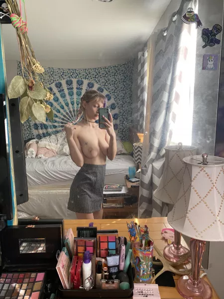 Thank you for being so welcoming here 🤗🤓 in your fantasy, am I the teacher or student? by Sadmimegirl