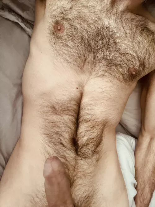 Thank you guys so much for being so nice 😊 here’s one with a bit more on show 😉, cash app in bio if you want to buy me a drink ☺️ by Zayne97