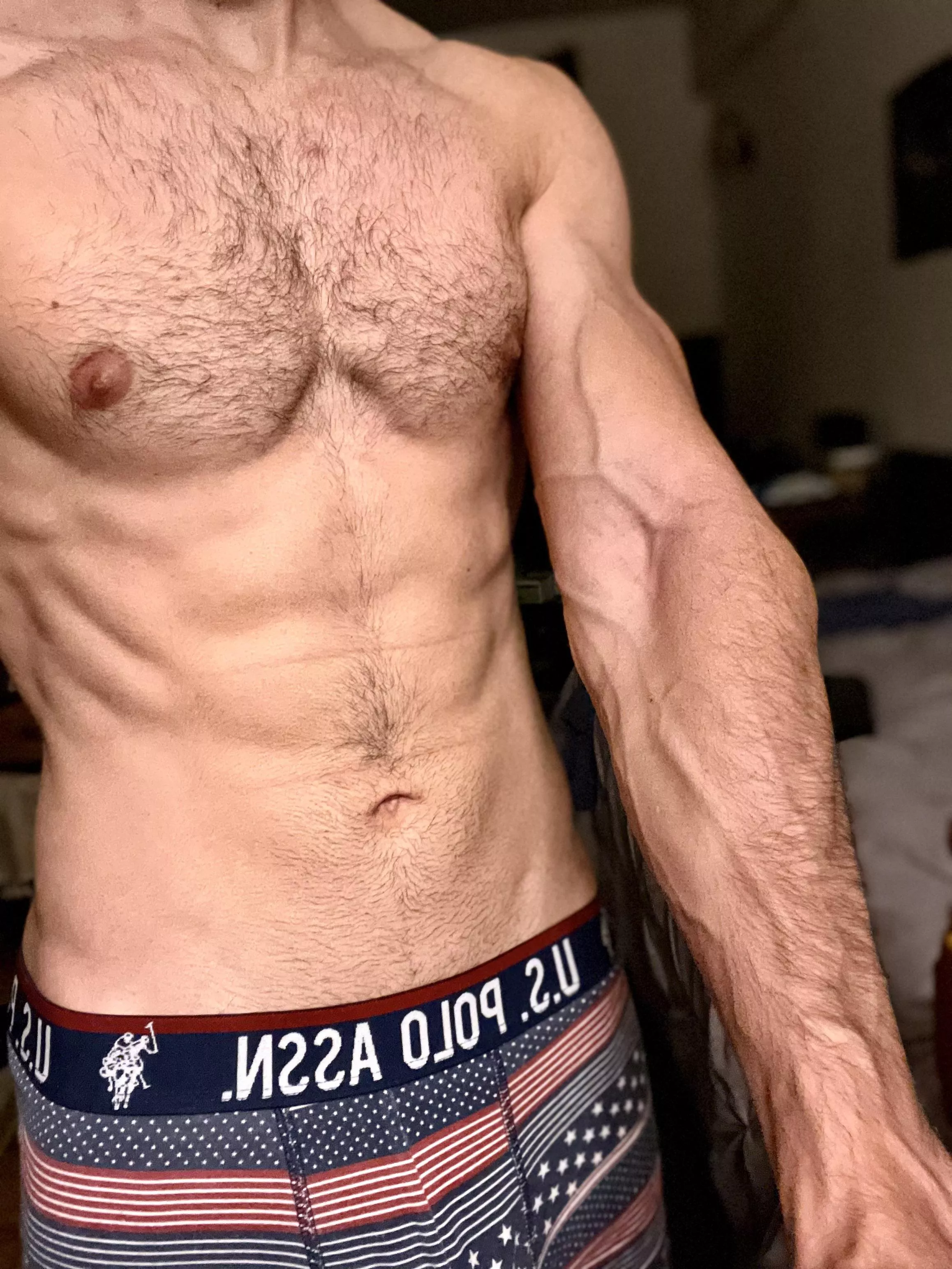 Thankful for this subreddit where I can show off my forearms and vascularity. posted by Sir-D-makes-U-Drip