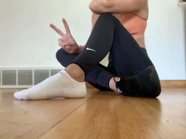 Thanks a cute ankle by Casanlom