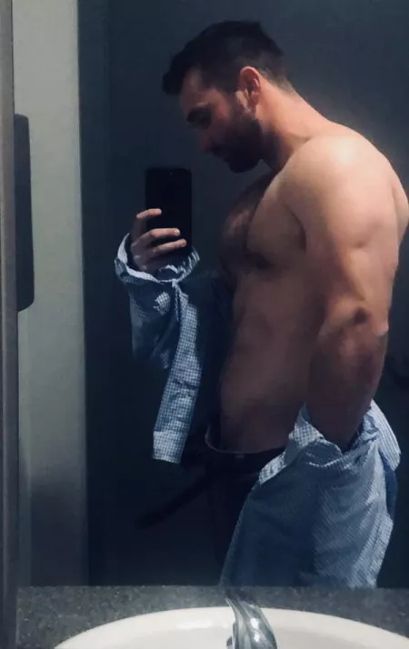 Thanks to covid and being a new dad I’m beginning to think this is the closest I’ll get to abs. by agrey7777