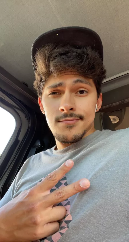 That After gym, Pre Stream Vibe ✌🏽 by lil_toastytoast