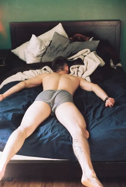 That Can't Be Comfortable posted by Mad4Reddit