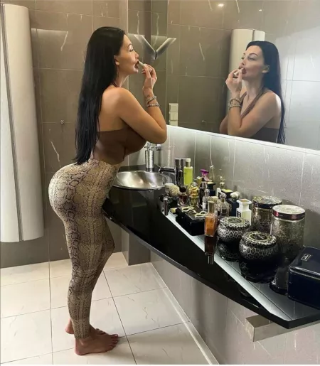 That curve though, Jesus! 😍🤤 by scblc93