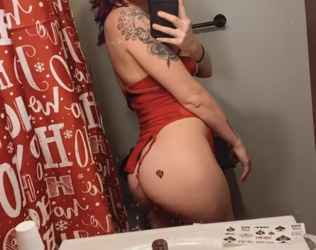 That moment he knew that bbc was going in this ass 🍆 by Voilettrae-xoxo