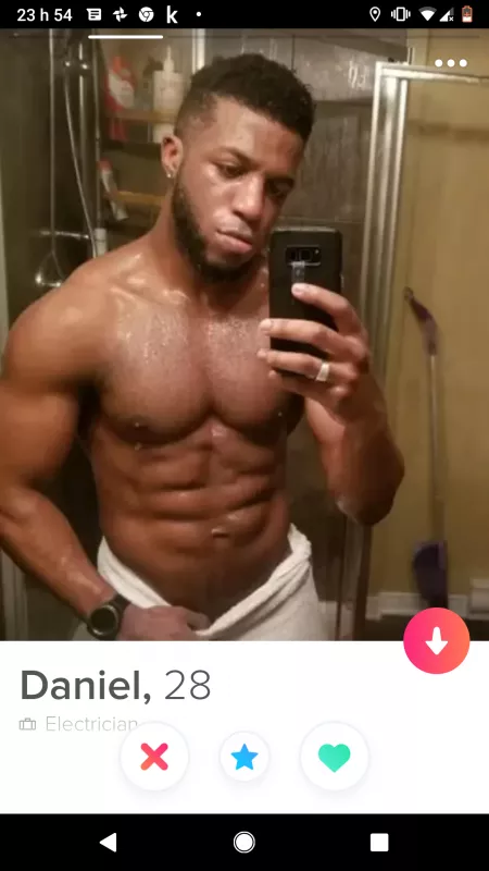 That one time someone stole my pictures to make a fake profile 😂 by Kyle281