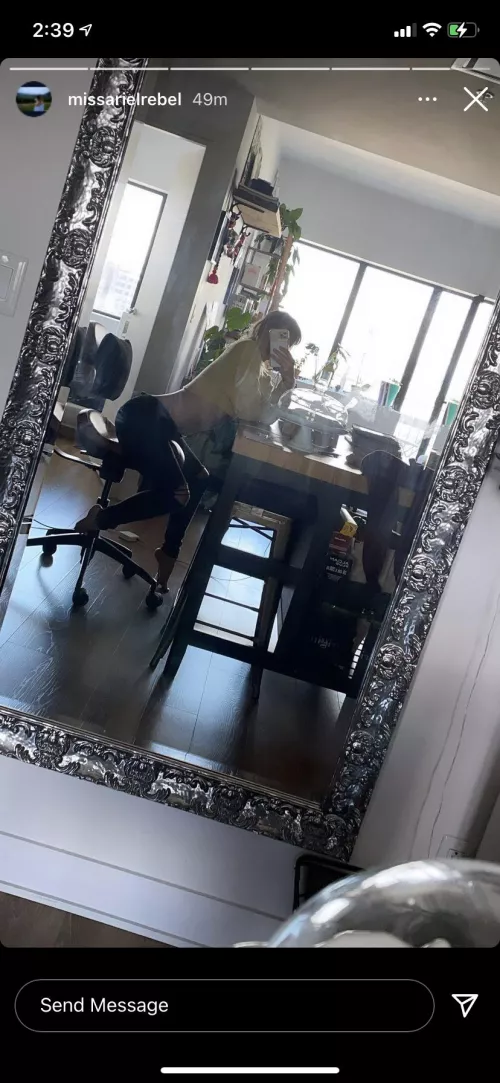 That perfect body 🤤 by Appropriate-Salary89