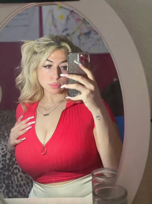 That poor zipper by Justgrowbiggerfan