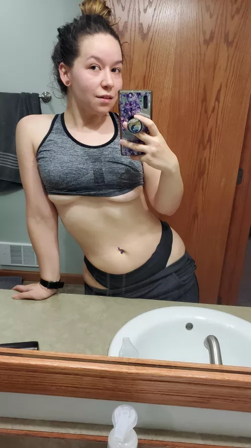 That post workout underboob by AutumnSunshiine
