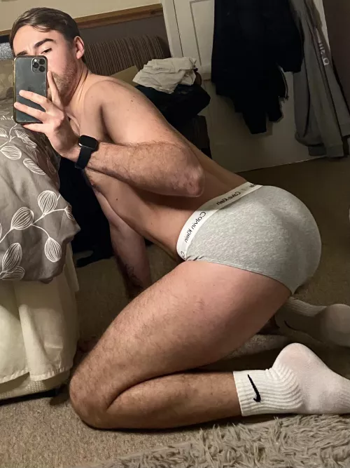 That post-leg day feel🔥 by uncut_otter