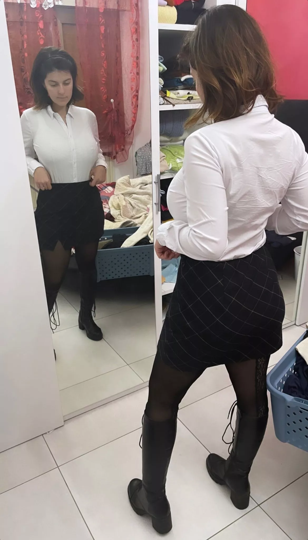 That shirt can't take much more! posted by FizzyOrangeJuice