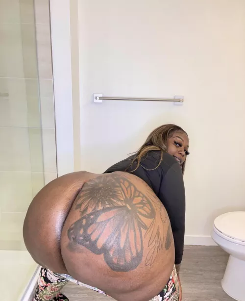 That’s a biggg ass! by Dangerous_Can_6468