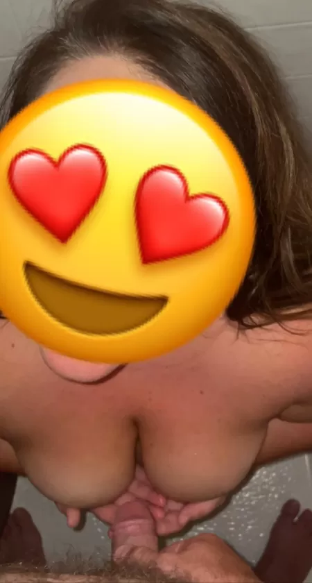 That’s my wife…but that’s not me peeing on her by littlebeardedbottom