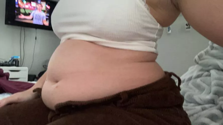 The amount of food I’ve had in the past week is absolutely crazy by Poptartbelly