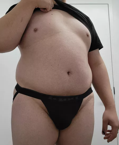 The bathroom at work has good lighting :D by ymi3xx