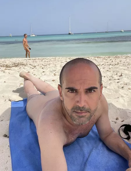 @ the beach by L_ars_x