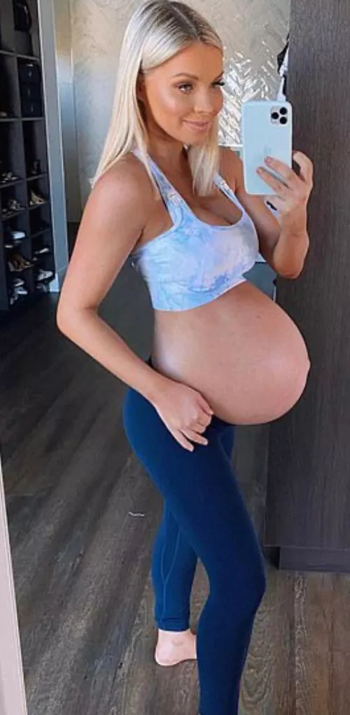 The belly is so heavy wanna hold it for me? by Preggo_Kaylee