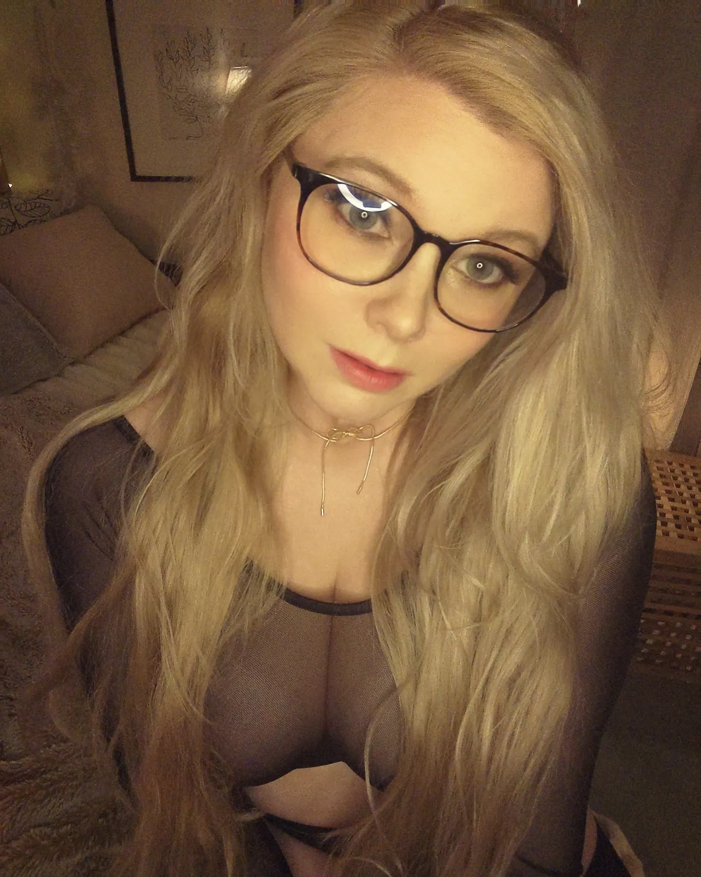 The benefits of long hair! posted by [deleted]