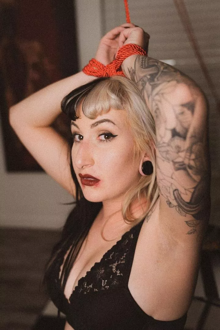 The betty bangs almost held up for the whole shoot! 😘 posted by Rinnabin