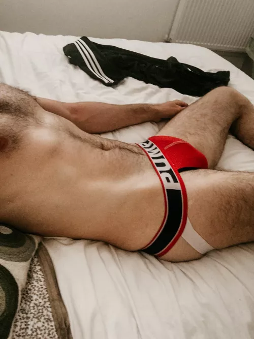 The bottoms are off, who’s joining? by WillStark84