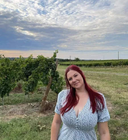 The buttons in this dress are working hard by doner22