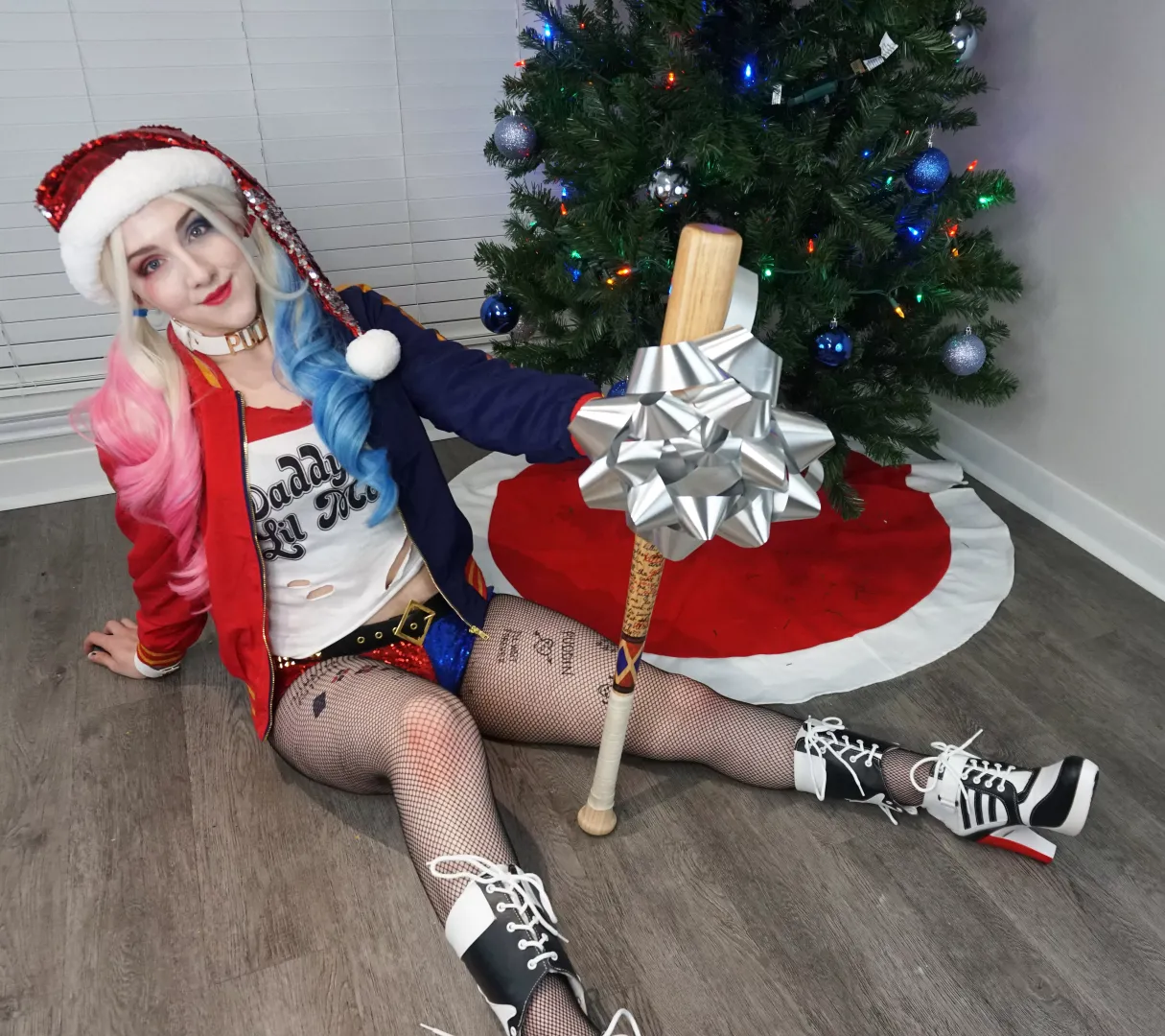 The contest is almost on (14 hours)! Harley Quinn videos available via the contest! And more contest deals! posted by MissPrincessKay