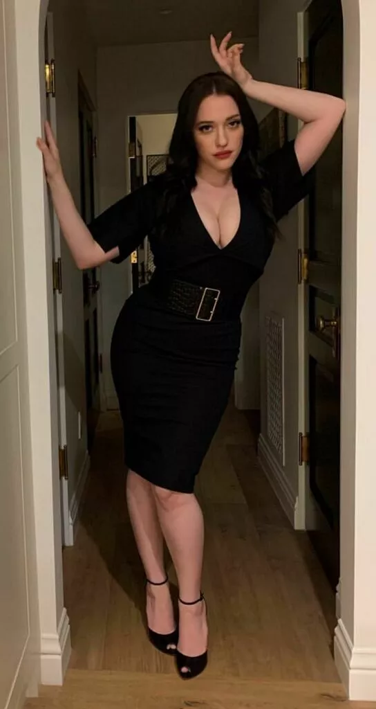 The curves of Kat Dennings posted by cor0094