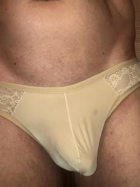 The fabric is so incredibly soft to touch by Tutoyer