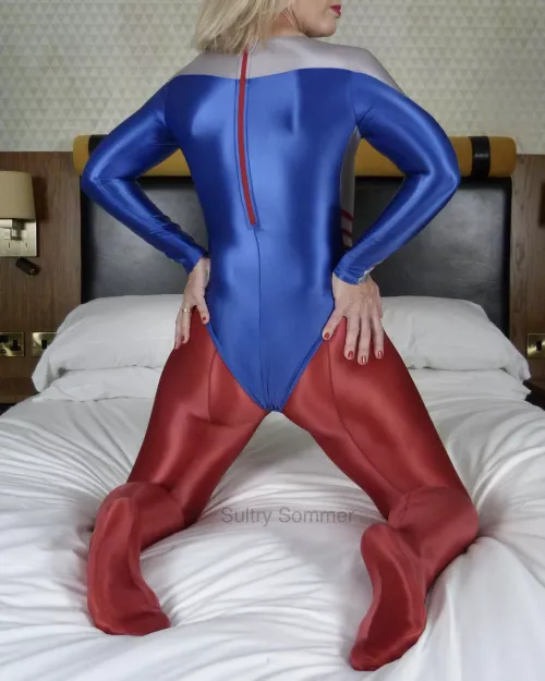 The feel of this Leohex is amazing. Hope you like the rear view? by sultrysommer