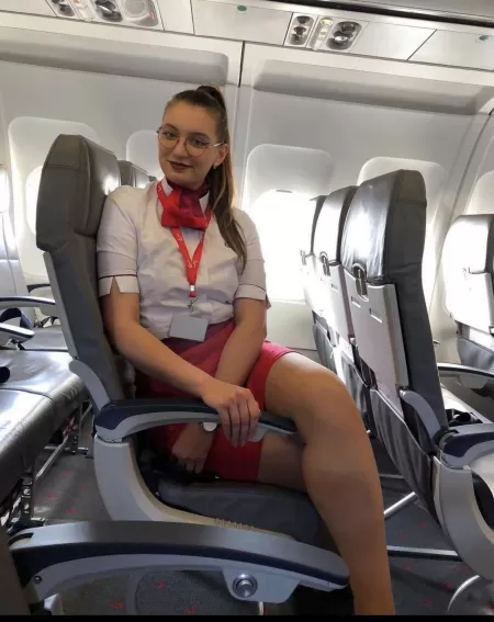 The glasses makes her sexier 🇧🇪 by arrayoutofbounds