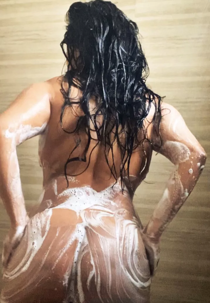 The gods of butt fuck blessed my ass to be used by the masses posted by chicaindian