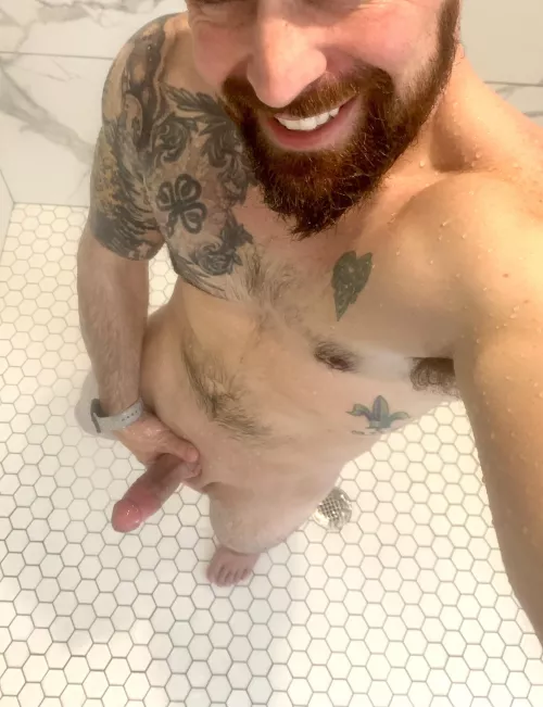 The good ole post workout shower by GAontheSide