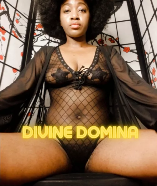 The hairy Goddess of your dreams 😈 by DivineDominax